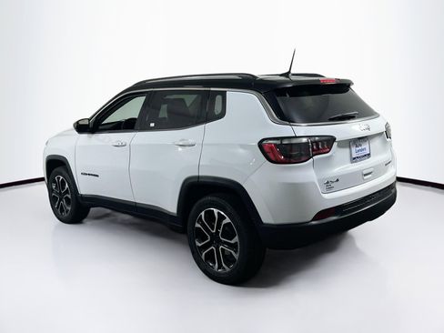 Used 2022 Jeep Compass Limited AWD/4WD image 7