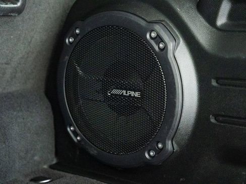 Used 2023 Jeep Wrangler Unlimited image 10