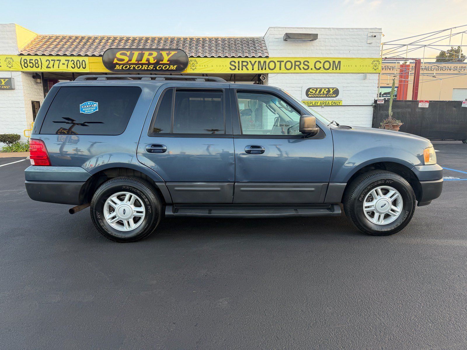 Used 2006 Ford Expedition XLT RWD image 2