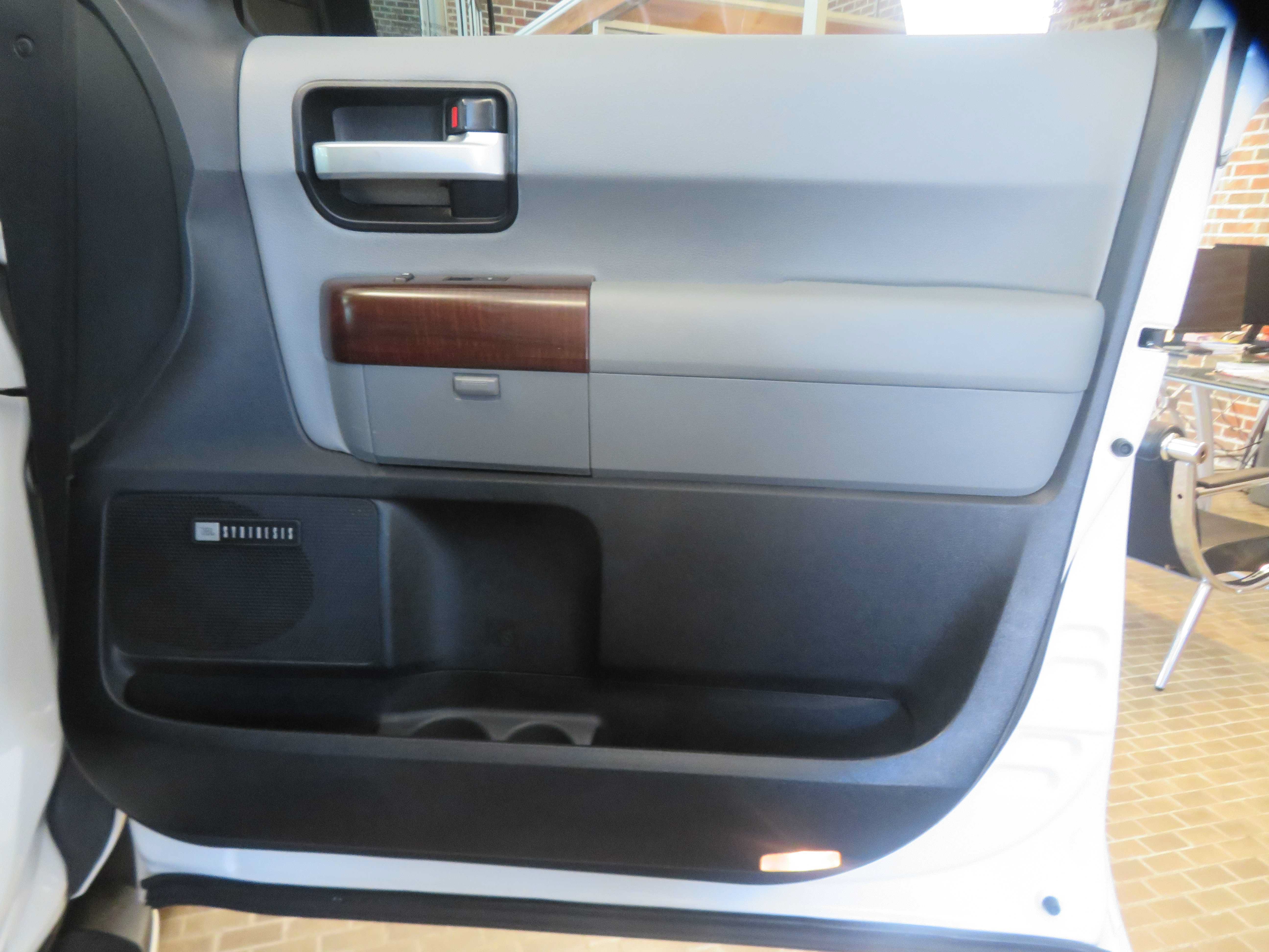 Used 2012 Toyota Sequoia Platinum AWD/4WD image 25