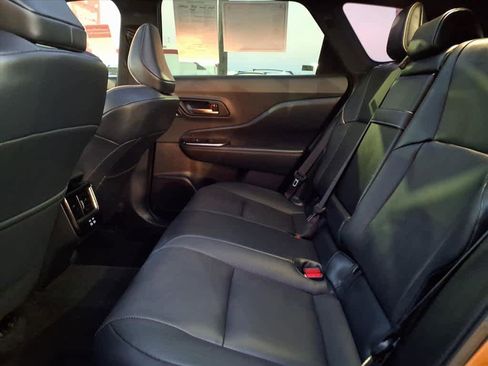 Certified 2025 Toyota Crown Signia image 21