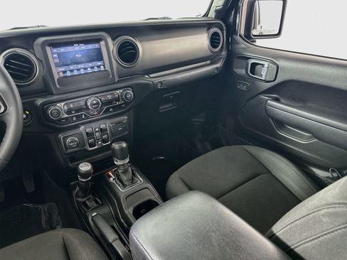 Used 2023 Jeep Gladiator Sport AWD/4WD image 22