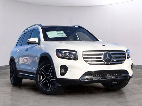 New 2026 Mercedes-Benz GLB 250 4MATIC image 1