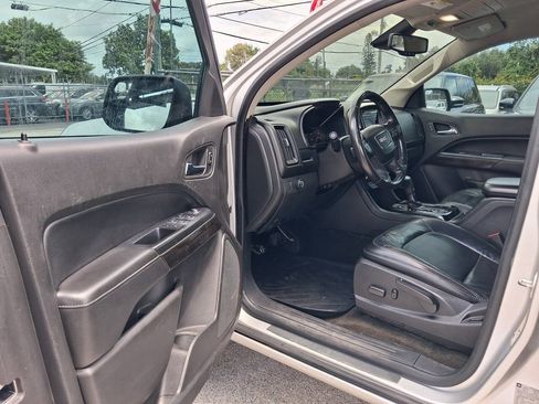 Used 2016 GMC Canyon SLT w/ Driver Alert Package RWD image 11