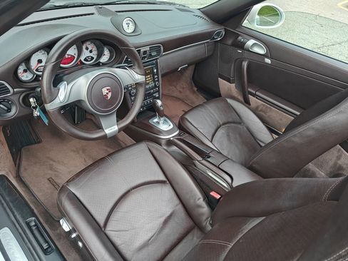 Used 2010 Porsche 911 Carrera 4S image 4