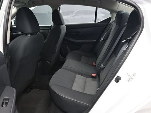 Used 2025 Nissan Sentra SV FWD image 10
