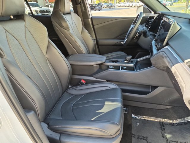 Used 2025 Lexus TX 500h AWD w/ Technology Package image 34