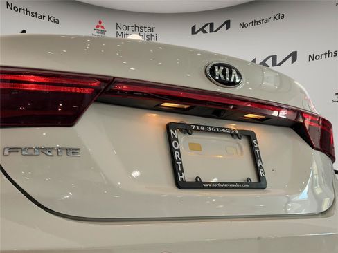 Used 2021 Kia Forte LXS FWD image 23