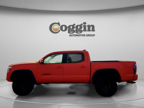 Used 2023 Toyota Tacoma TRD Pro image 2