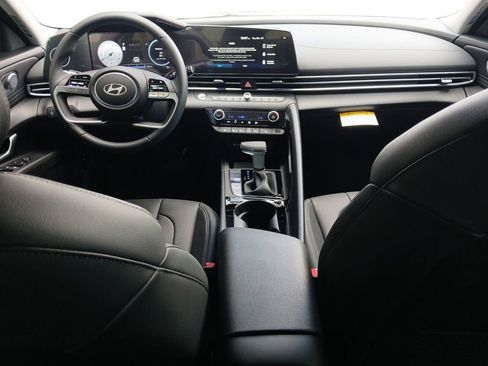 New 2026 Hyundai Elantra Limited FWD image 10
