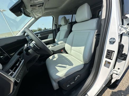 Used 2026 Hyundai Santa Fe Calligraphy image 14