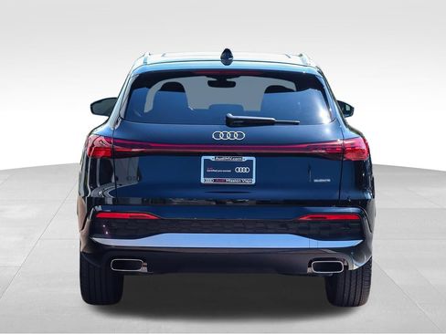 Certified 2025 Audi Q5 Premium AWD/4WD image 6