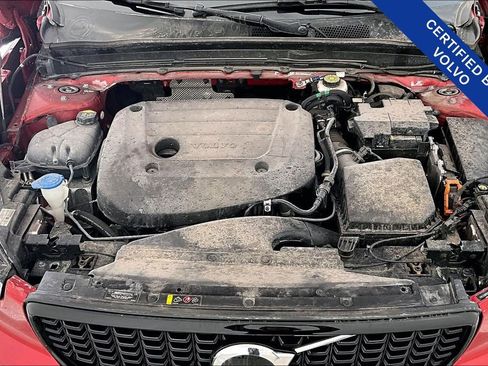 Used 2023 Volvo XC40 B5 Ultimate w/ Protection Package Premier image 13