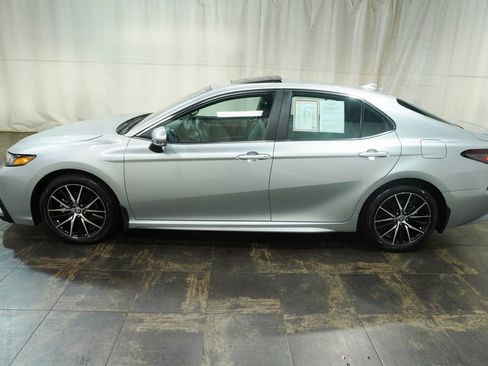 Certified 2023 Toyota Camry SE w/ Cold Weather Package AWD/4WD image 7