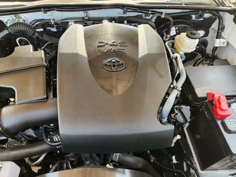 Used 2023 Toyota Tacoma SR5 RWD image 21