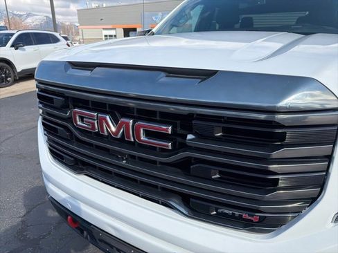 Used 2023 GMC Sierra 1500 AT4 image 20