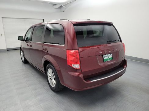 Used 2018 Dodge Grand Caravan SXT FWD image 5