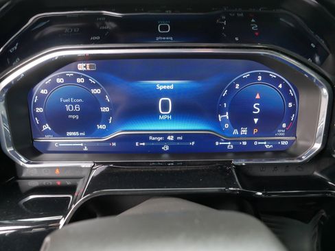 Certified 2024 Chevrolet Silverado 1500 High Country w/ Technology Package image 21