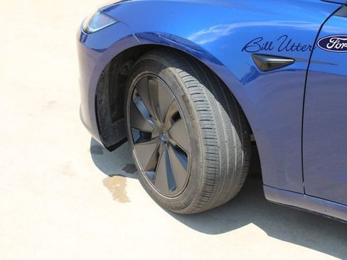 Used 2025 Tesla Model 3 Long Range RWD image 9