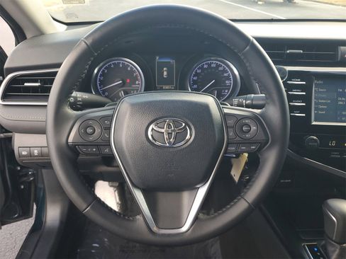 Used 2019 Toyota Camry L image 17