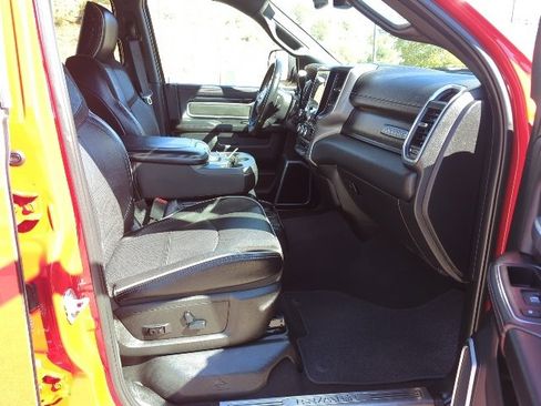 Used 2020 RAM 2500 Laramie w/ Night Edition image 19