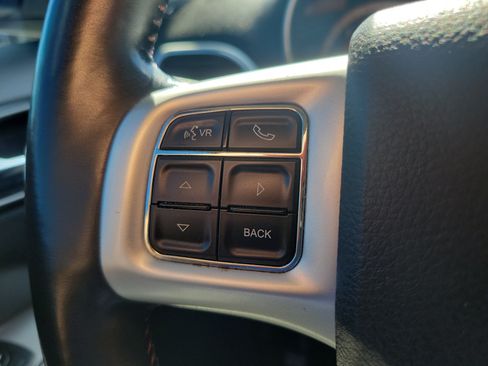 Used 2017 Dodge Journey GT FWD image 19