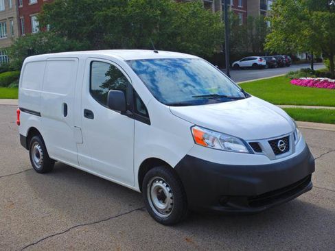 Used 2016 Nissan NV200 S w/ Back Door Glass Package FWD image 3