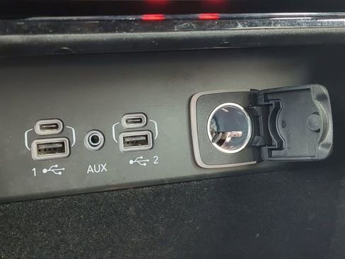 Certified 2022 Jeep Grand Cherokee Summit w/ Adv Protech Group IV RWD image 28
