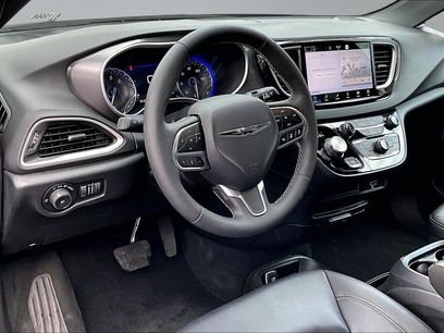 Certified 2026 Chrysler Pacifica Select
