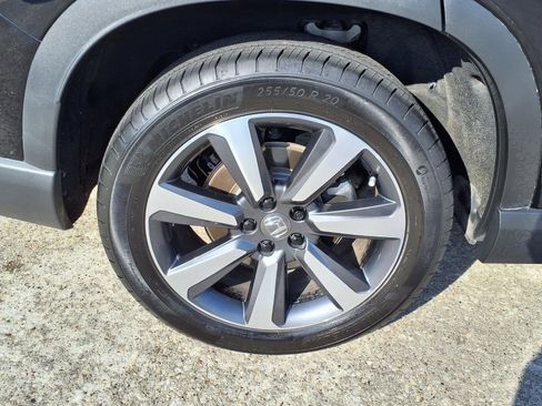 Used 2025 Honda Pilot Touring image 27