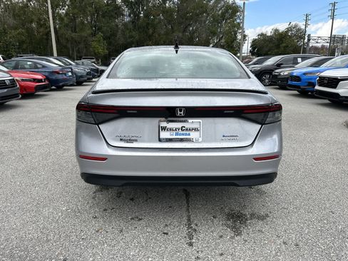 Used 2025 Honda Accord Sport image 5