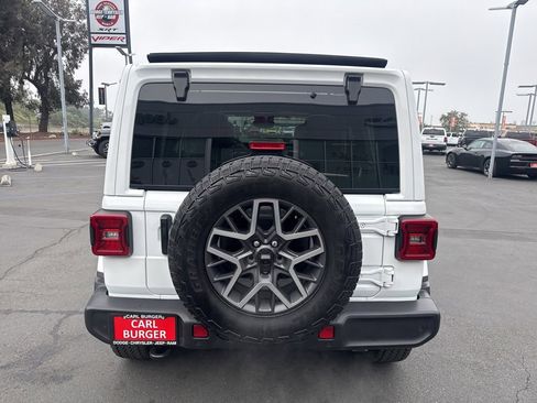 Certified 2024 Jeep Wrangler Sahara w/ Technology Group image 6