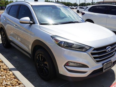 Used 2018 Hyundai Tucson SEL AWD/4WD image 3