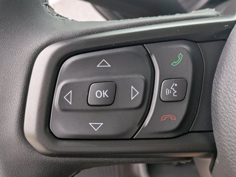 New 2025 Jeep Gladiator Sport image 21