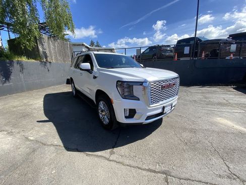 Used 2024 GMC Yukon Denali AWD/4WD image 8