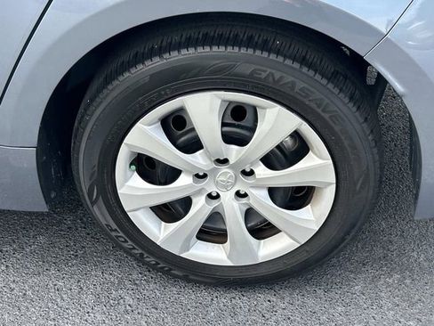 Used 2024 Toyota Corolla LE FWD image 12