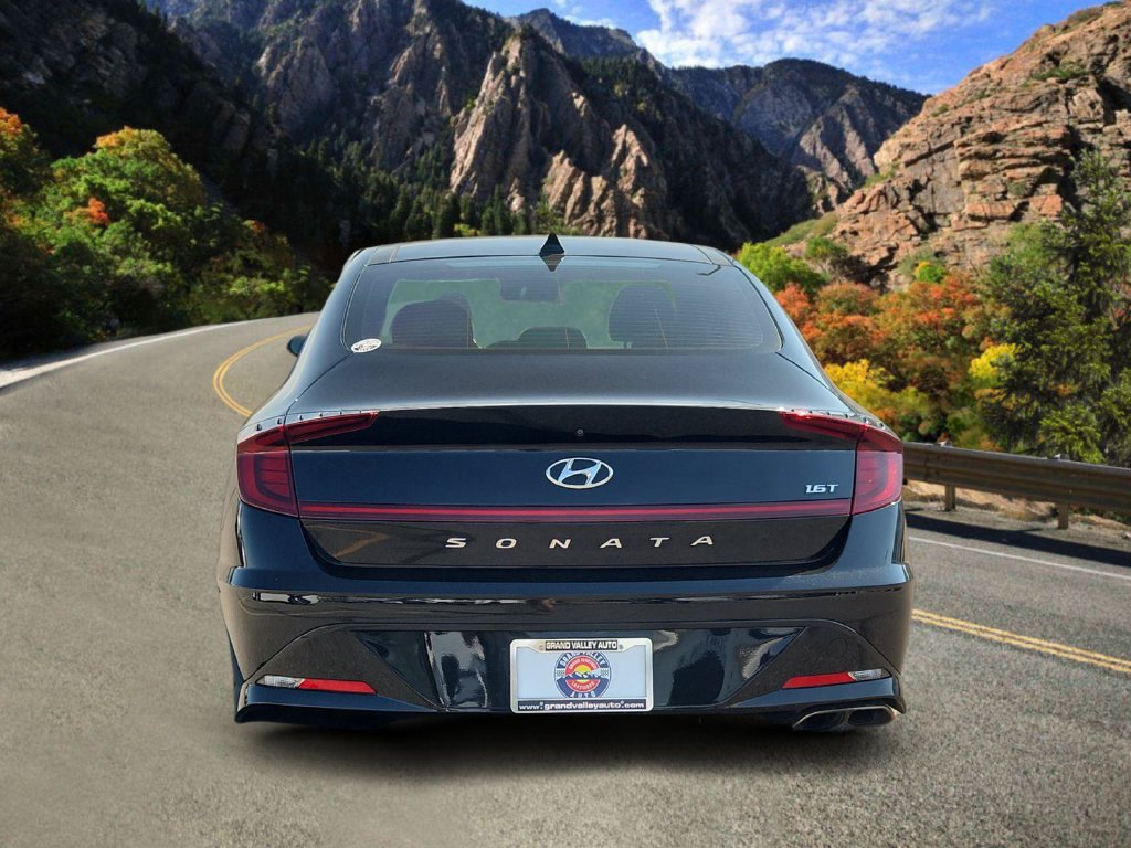 Used 2022 Hyundai Sonata SEL Plus FWD image 4
