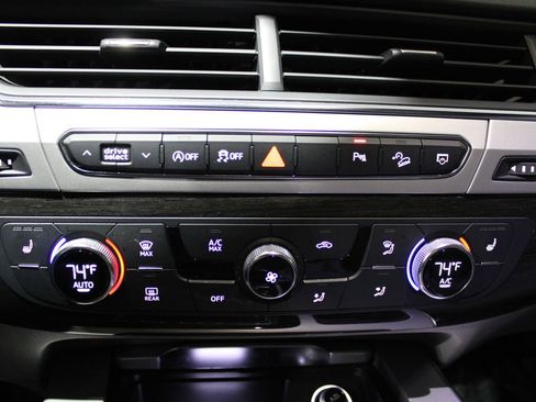 Used 2019 Audi Q7 2.0T Premium w/ Convenience Package image 34