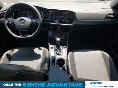 Used 2020 Volkswagen Jetta SE image 23