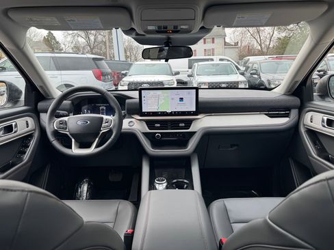 New 2026 Ford Explorer Active w/ Active Comfort Package AWD/4WD image 23