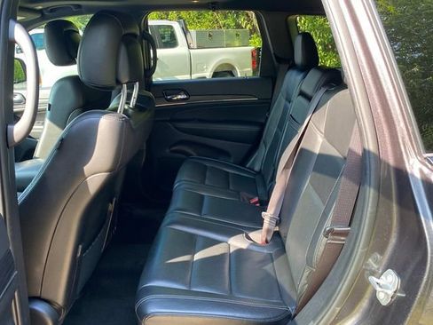 Used 2021 Jeep Grand Cherokee Limited w/ Quick Order Package 28K 80th AWD/4WD image 9