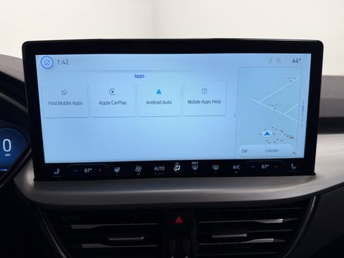 Used 2025 Ford Escape Platinum image 11