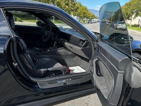 Used 2022 Porsche 911 GT3 image 30