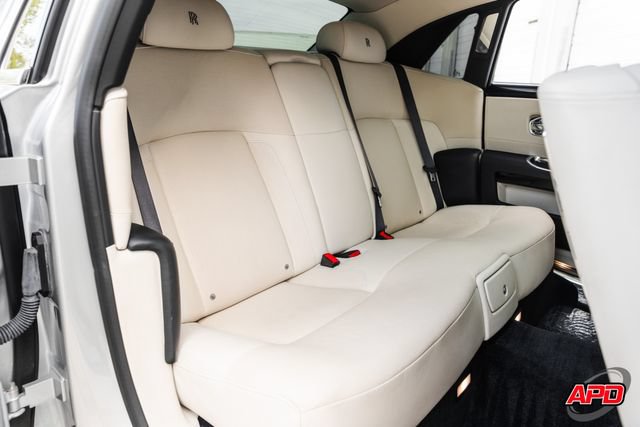 Used 2014 Rolls-Royce Ghost RWD image 78