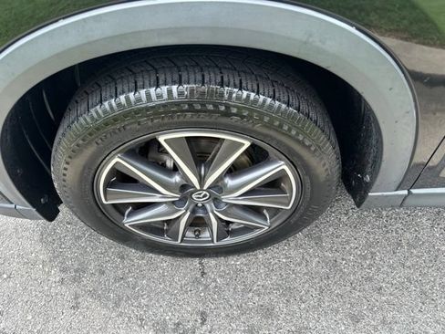 Used 2018 MAZDA CX-5 Touring w/ Preferred Equipment Package FWD image 4