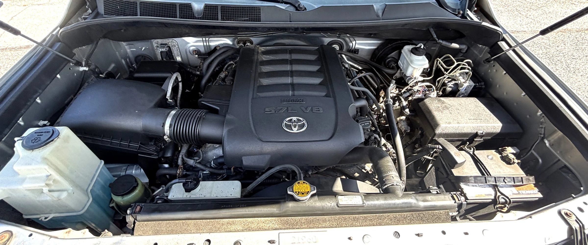 Used 2014 Toyota Tundra SR5 w/ TRD Off Road Package AWD/4WD image 26