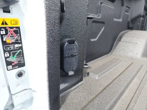 New 2026 Chevrolet Silverado 3500 High Country w/ High Country Premium Package AWD/4WD image 19