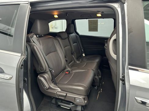 Used 2021 Honda Odyssey Touring image 17
