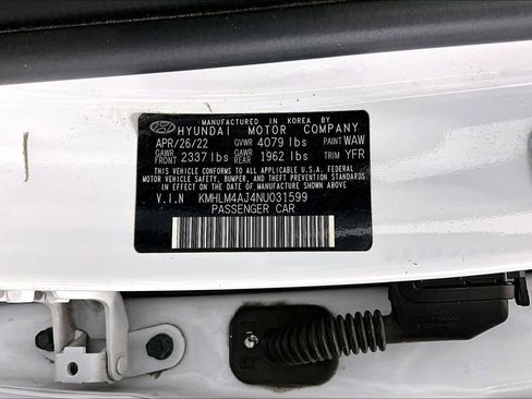 Used 2022 Hyundai Elantra Blue FWD image 40