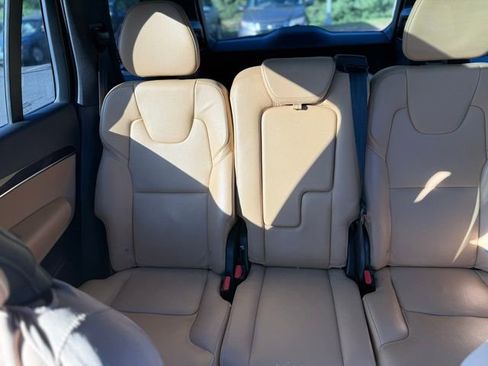 Used 2019 Volvo XC90 T6 Momentum w/ Advanced Package image 14